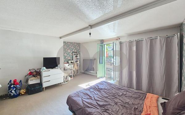 Maison à vendre    3 pièces •  Terrasson-Lavilledieu