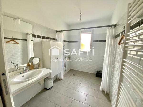 Maison plain pied 3 chambres, garage et jardin clos