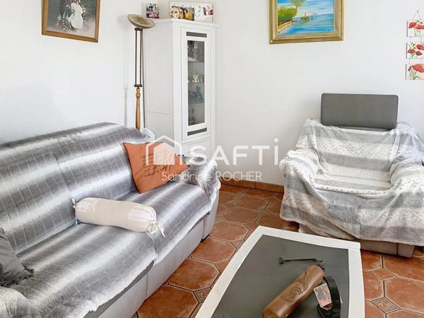 Maison de 1988 à fort potentiel – Sous-sol aménageable et  jardin de 1700 M² – Thénac