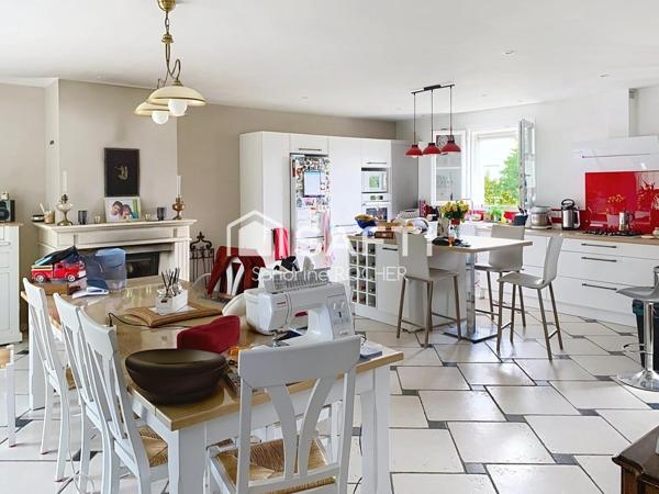 Maison de 1988 à fort potentiel – Sous-sol aménageable et  jardin de 1700 M² – Thénac