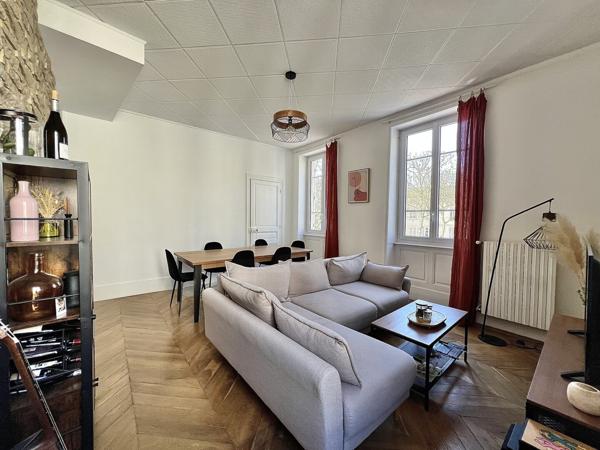 Appartement de charme centre ville avec garage et stationnement