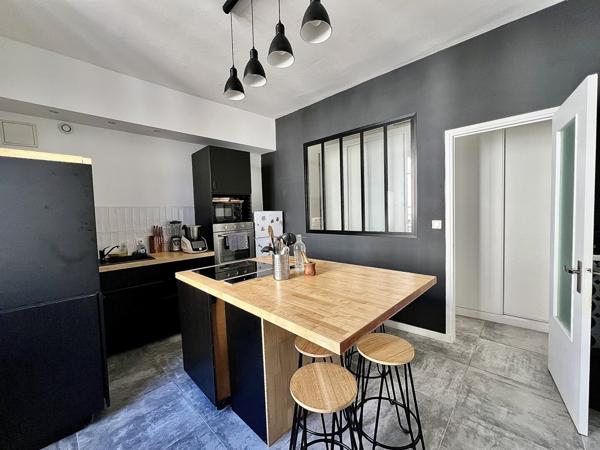 Appartement de charme centre ville avec garage et stationnement