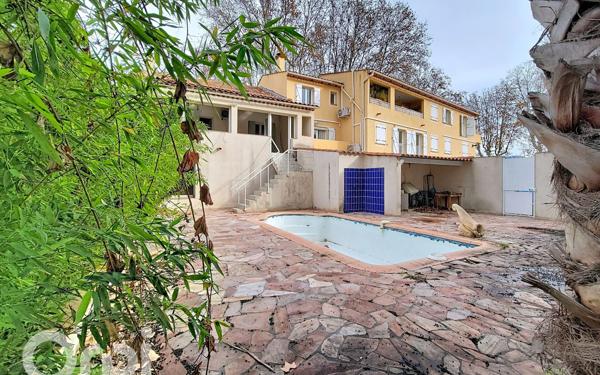 Maison à vendre    5 pièces • 127 m2 Évenos