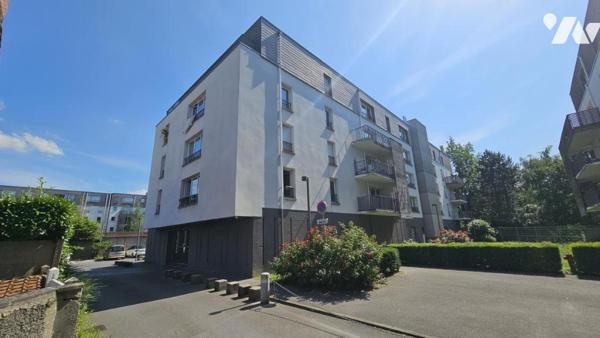 TOURCOING secteur Blanc Seau T2 52m² avec grande terrasse et parking