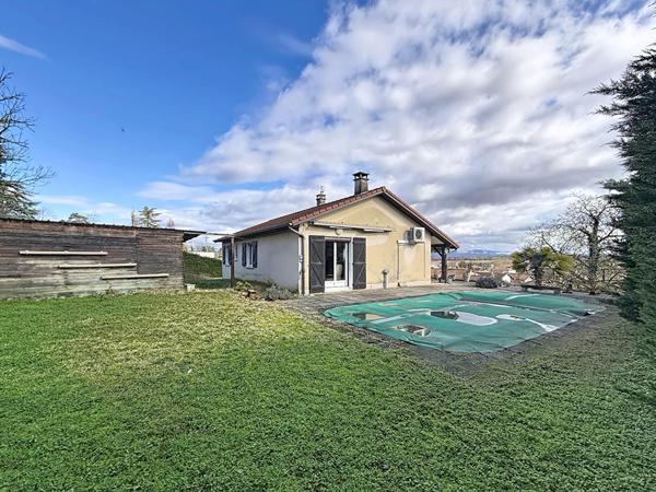 Maison Pérouges 4 pièces 100 m2, terrain clos et piscine, proche Meximieux et gare