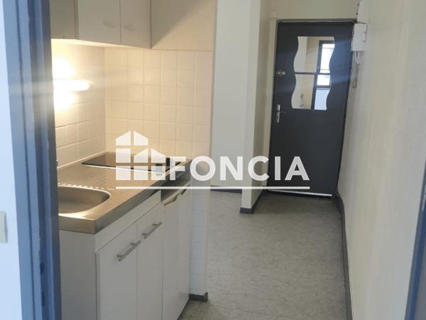 Location Studio 29.39 m² - 30 RUE STANISLAS Nancy 54000