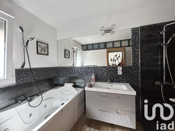 House for sale 5 rooms 165 m² Chaumontel