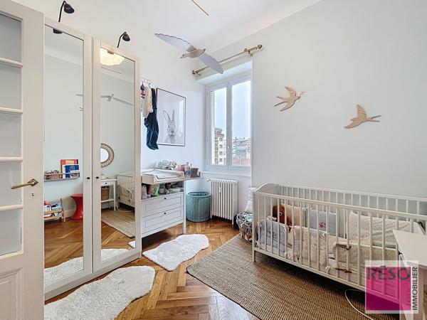 APPARTEMENT TYPE HAUSSMANNIEN