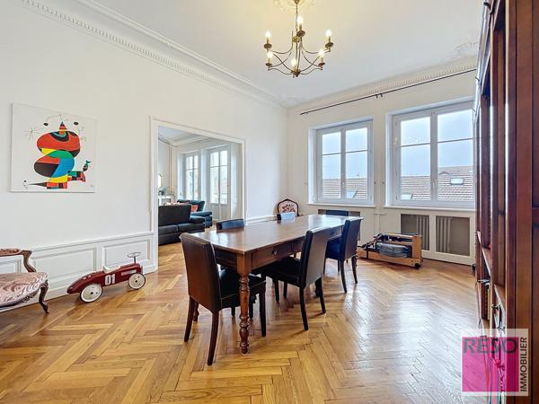 APPARTEMENT TYPE HAUSSMANNIEN