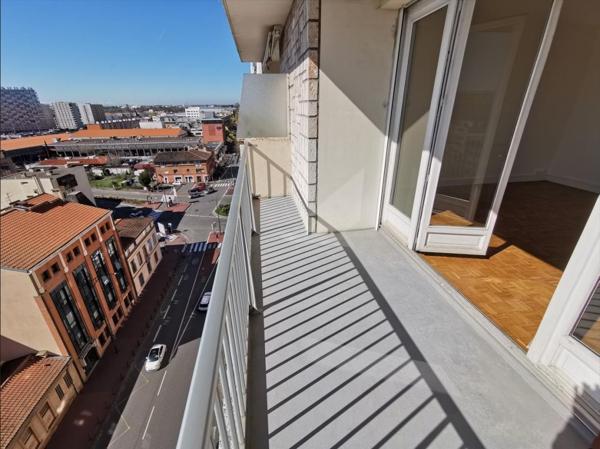 T3 Traversant Rénové Quartier Patte d'Oie