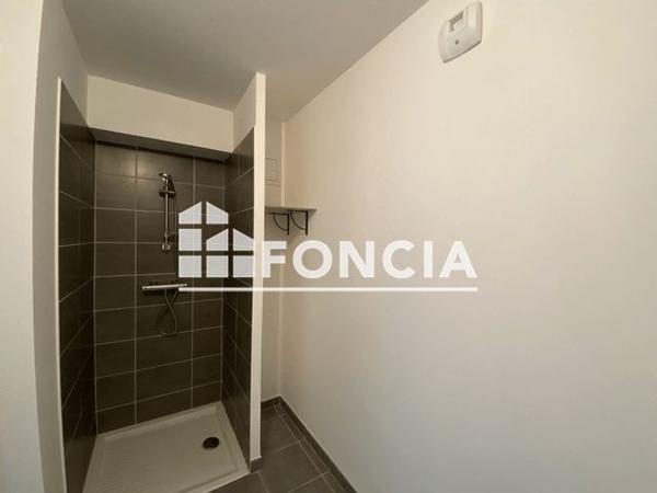 Location Appartement 2 pièces 40.7 m² - 32 AVENUE DE LA LIBERATION Reze 44400