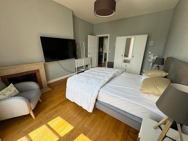 BLOIS APPARTEMENT DE 84m² AVEC UNE VUE PANORAMIQUE SUR LA LOIRE !