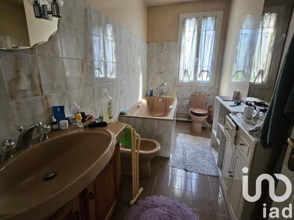 Maison de ville 6 pièces de 115 m² à Saint-Denis (93200)