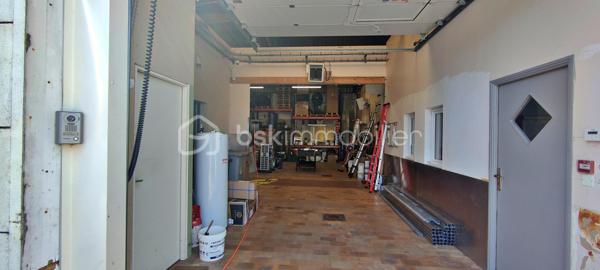 Local d'activités de 246 m²