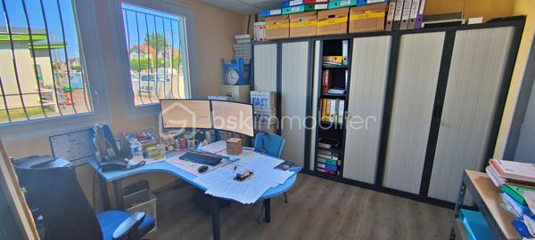 Local d'activités de 246 m²