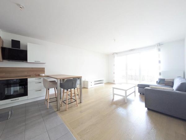 Appartement à vendre 3 pièces avec Balcon - 3ème étage - BEZONS (95)