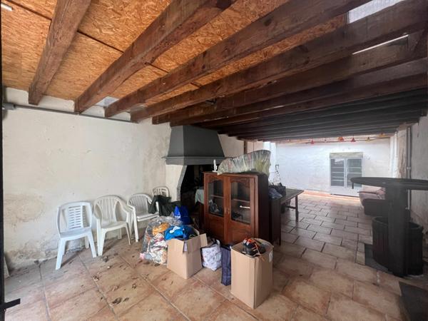 Maison à vendre    2 pièces •  Roquefort