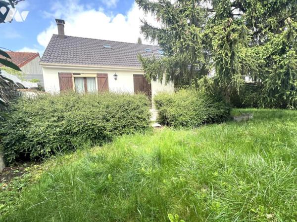 Pavillon 4 chambres avec sous-sol total - secteur résidentiel