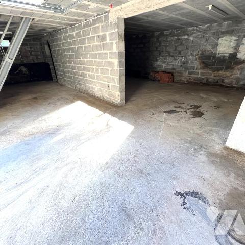 Pavillon 4 chambres avec sous-sol total - secteur résidentiel