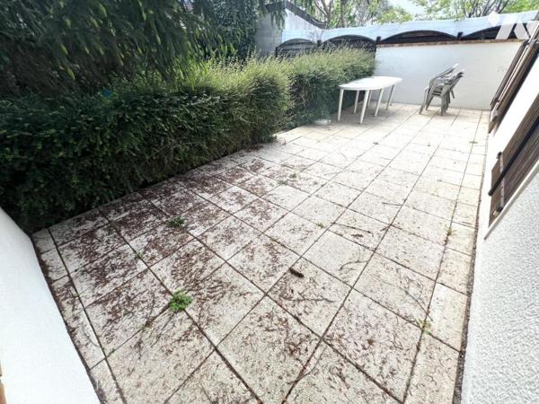 Pavillon 4 chambres avec sous-sol total - secteur résidentiel