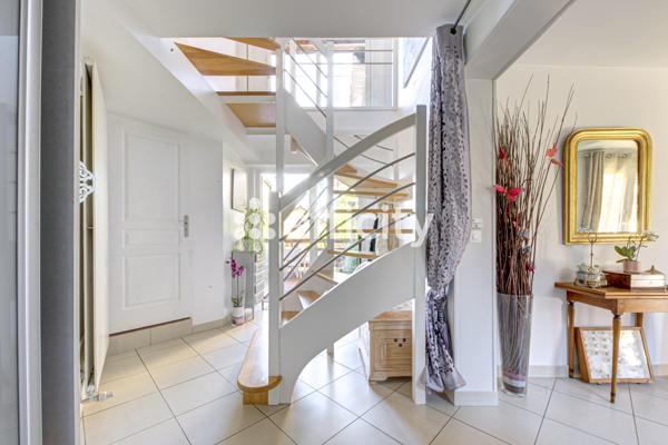 Maison 7 pièces - 170 m² Bien prestige