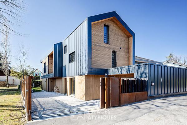 Maison d’architecte éco-conçue avec dépendances proche des rives du Léman