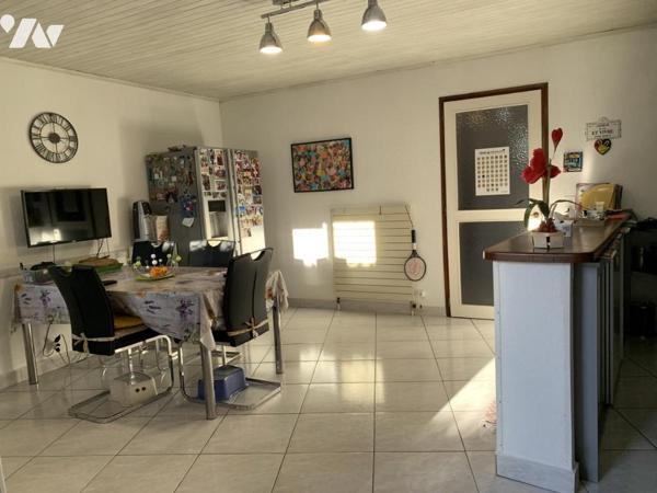 MAISON A VENDRE - ORNEX - 7 pièces - 366 m2 - Terrasse 140 m2 - Garages - Cour - Terrain 1.685 m2 - 