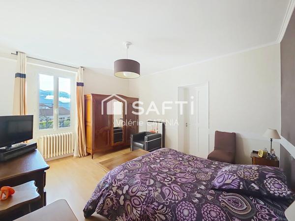 Moirans - Maison mitoyenne de 124m², 3 chambres, terrain environ 490m²