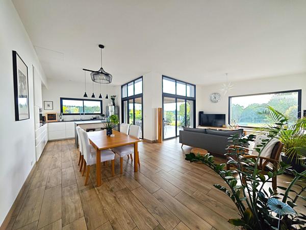 Maison à PLOERMEL, 56800 - 5 pièces 122m²