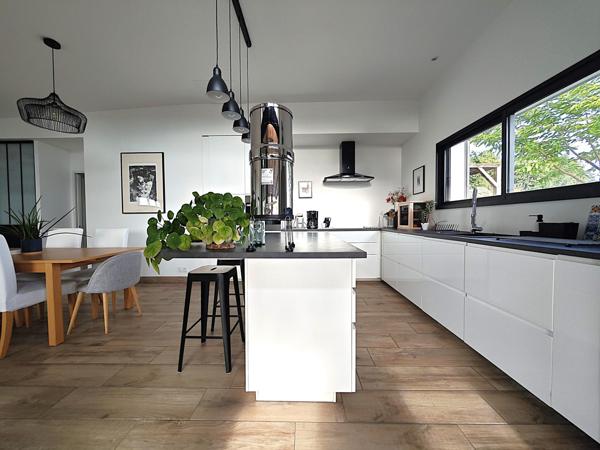 Maison à PLOERMEL, 56800 - 5 pièces 122m²