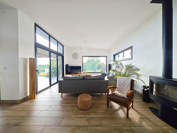 Maison à PLOERMEL, 56800 - 5 pièces 122m²