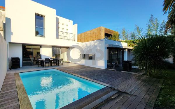 Maison à vendre    5 pièces •  La Rochelle