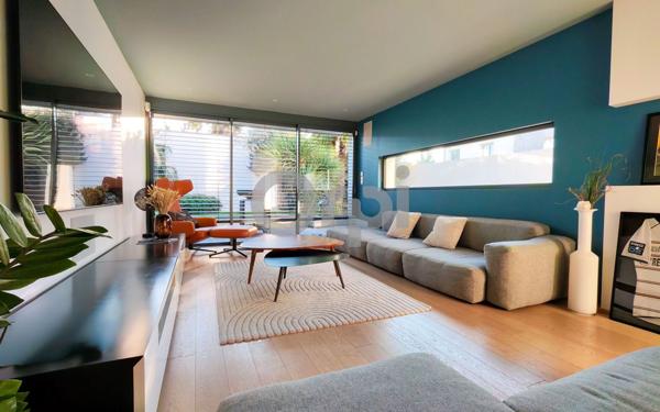 Maison à vendre    5 pièces •  La Rochelle