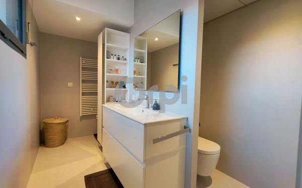 Maison à vendre    5 pièces •  La Rochelle