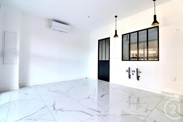 Appartement T3 à vendre  3 pièces - 47,14 m2 FREJUS - 83