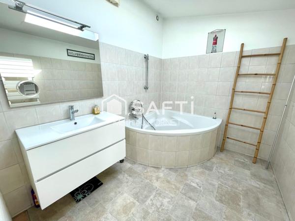 Belle maison dans un ancien chai de 140m2 à Bègles