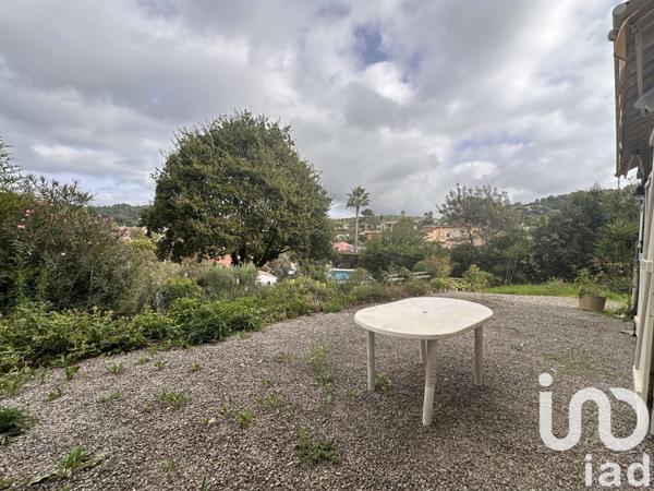 Appartement 5 pièces de 117 m² à La Roquette-sur-Siagne (06550)