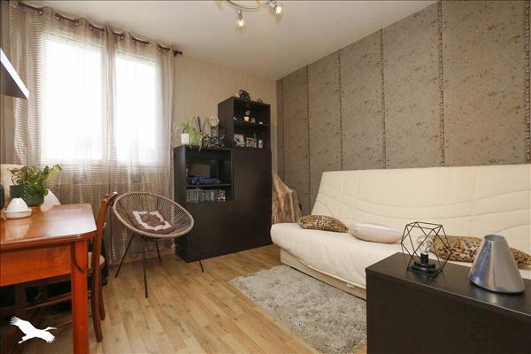 Appartement à vendre 215 660 € Saint-Cyr-sur-Loire 4 p 96,8 m² DPE D