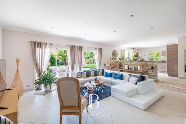 Vaux-sur-Seine, Maison 5 Chambres -  196 m² à vendre