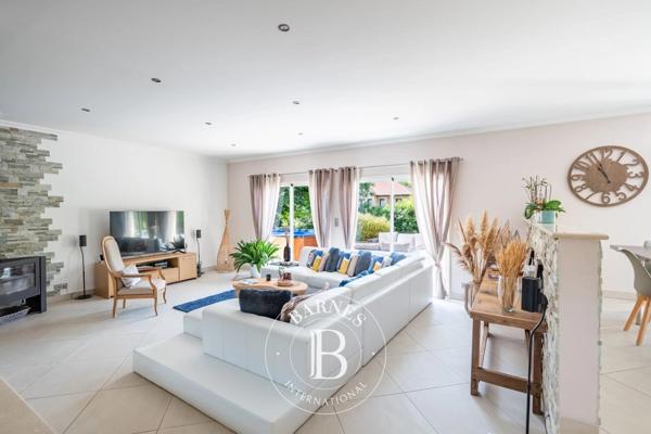 Vaux-sur-Seine, Maison 5 Chambres -  196 m² à vendre