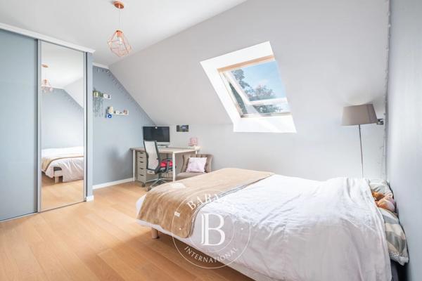Vaux-sur-Seine, Maison 5 Chambres -  196 m² à vendre