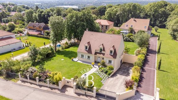 Vaux-sur-Seine, Maison 5 Chambres -  196 m² à vendre