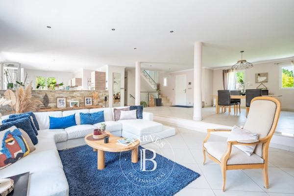 Vaux-sur-Seine, Maison 5 Chambres -  196 m² à vendre