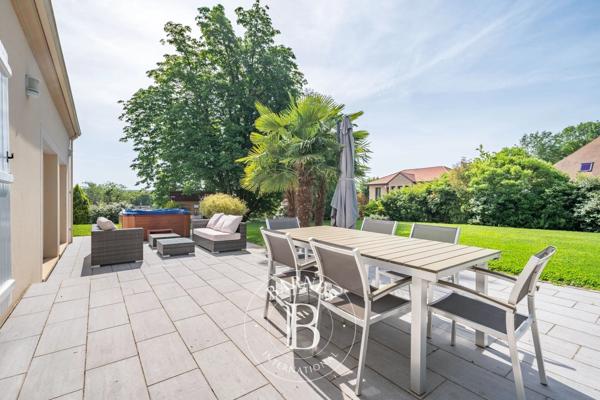 Vaux-sur-Seine, Maison 5 Chambres -  196 m² à vendre