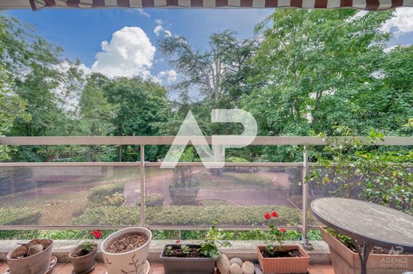 Appartement Rueil Malmaison 4 pièce(s) 76,1 m2 €395 000 ** - Référence 19505