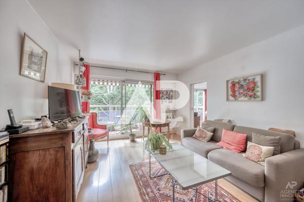 Appartement Rueil Malmaison 4 pièce(s) 76,1 m2 €395 000 ** - Référence 19505