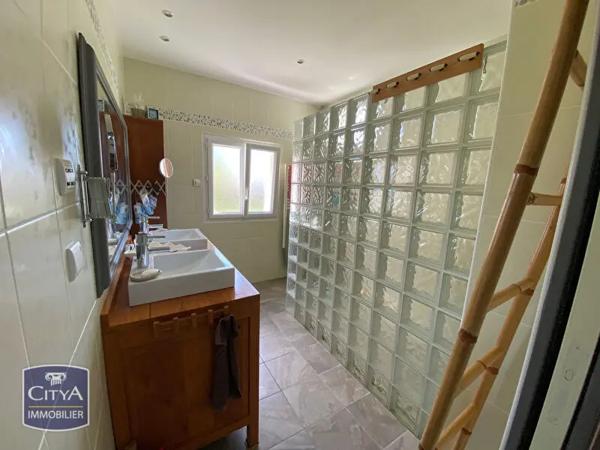 Maison à vendre 8 pièces 240m²