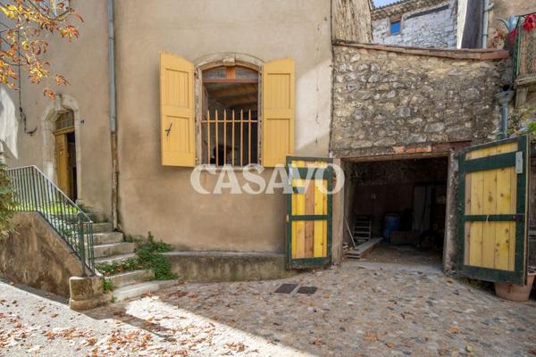 Vente Maison 10 pièces de 400m² - 30610 Sauve