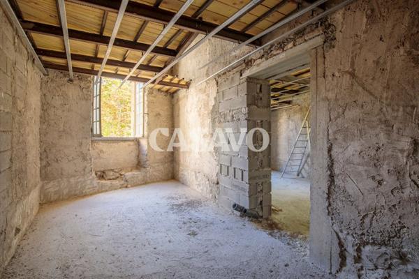 Vente Maison 10 pièces de 400m² - 30610 Sauve