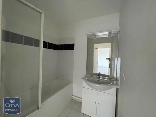 Appartement à louer 2 pièces 46.76m²